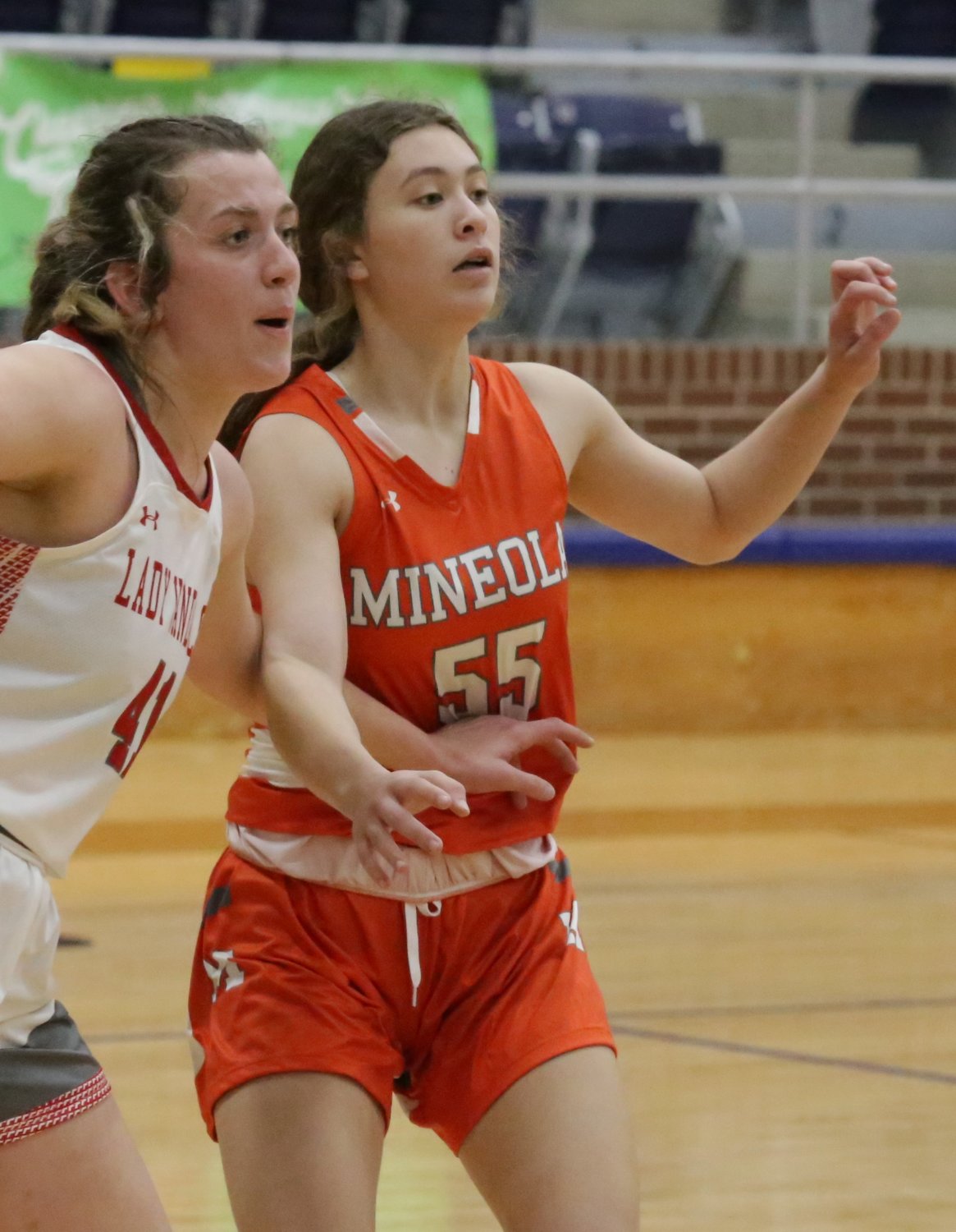 Lady Jacket Sophia Houge had a great game in her varsity role at the WIlls Point Tourney. In other tournament games, Mineola defeated Ferris 54-26, lost to Forney 39-31 and defeated Wills Point 50-28.